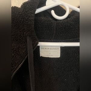 Aeropostal Size S Black Warm Sip Up